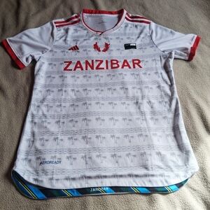 Adidas Zanzibar Soccer Jersey. Mens L. Futbol